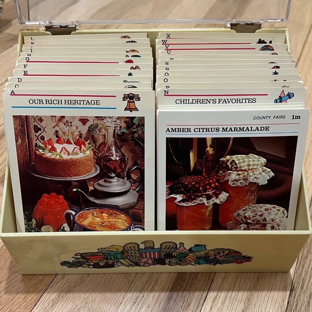 McCall's Great American Recipe Card Collection In Plastic Box Vintage